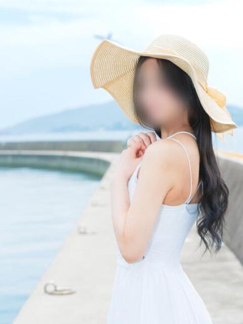 花咲るん【PREMIUM】 素人専門　街角レディ（デリヘル）