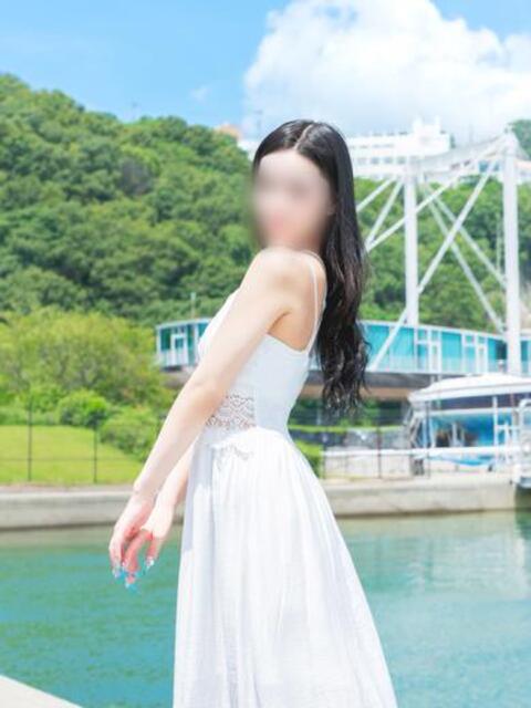 花咲るん【PREMIUM】 素人専門　街角レディ（デリヘル）