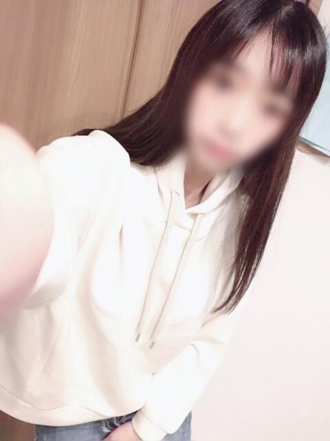 ゆか ~魅惑~美女妻クラブ(人妻系デリヘル)