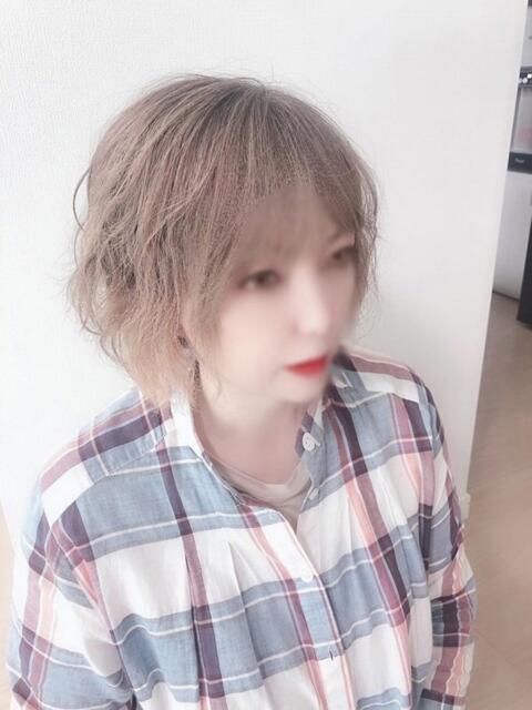 こはる ~魅惑~美女妻クラブ(人妻系デリヘル)