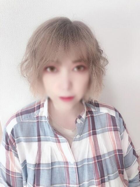 こはる ~魅惑~美女妻クラブ(人妻系デリヘル)