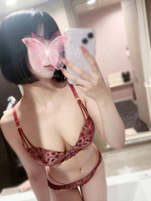 カエラ★ビジュアル最高級 Club NANA 大阪（デリヘル）
