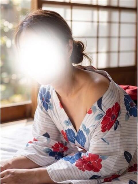 森川 もね 厚木人妻花壇（人妻デリヘル）