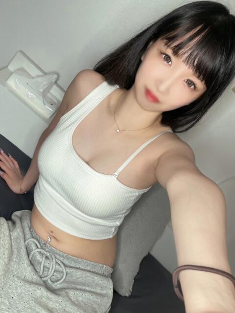 ゆみ とある風俗店♡やりすぎさーくる新宿大久保店♡で色んな無料オプションしてみました（デリヘル）