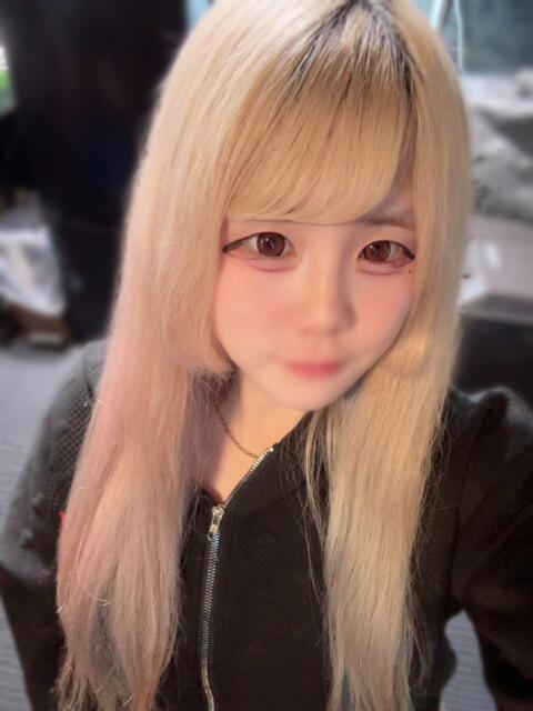 めろ とある風俗店♡やりすぎさーくる新宿大久保店♡で色んな無料オプションしてみました（デリヘル）