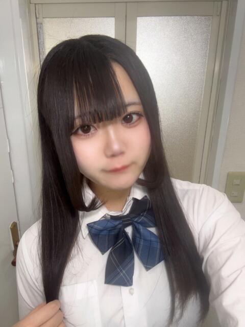 もゆ とある風俗店♡やりすぎさーくる新宿大久保店♡で色んな無料オプションしてみました（デリヘル）
