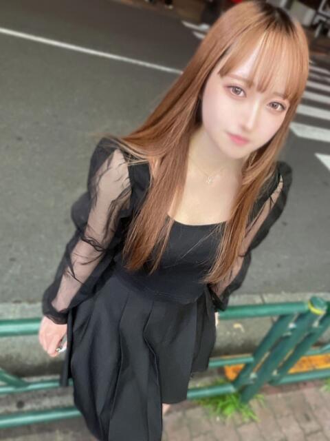 ろあ とある風俗店♡やりすぎさーくる新宿大久保店♡で色んな無料オプションしてみました（デリヘル）