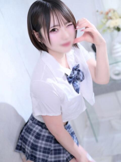 みなみ 淫乱痴女エステ(出張アロマエステ)