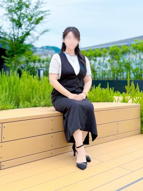 桐谷 めぐみ こあくまな人妻・熟女たち山口店（KOAKUMAグループ）（人妻・熟女デリヘル）