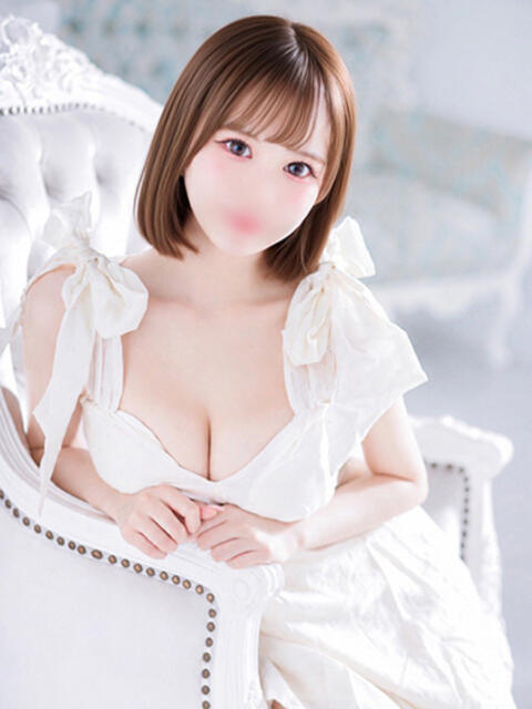 しおり◇Iカップ美人女子大生◇ H-ash（アッシュ）（ホテヘル&amp;デリヘル）