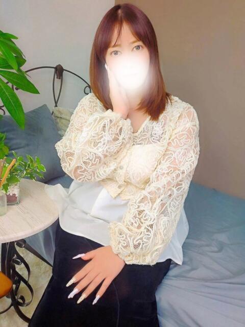 りこ 人妻熟女の秘密の関係伊勢崎店（人妻デリヘル）