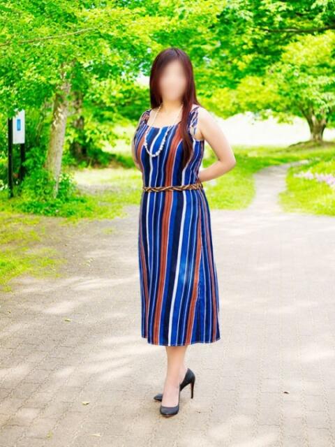 北岡里奈 こあくまな人妻・熟女たち東広島店(KOAKUMAグループ)(人妻・熟女デリヘル)