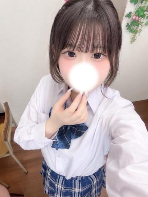 みみ Aromaスク水女学院（風俗エステ）