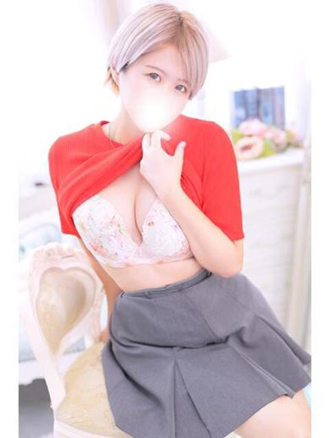 三条 新宿人妻城（人妻路上待ち合わせデリヘル）