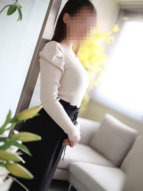 鷹宮(たかみや) 人妻出逢い会 百合の園 品川店(人妻系待合せデリヘル)