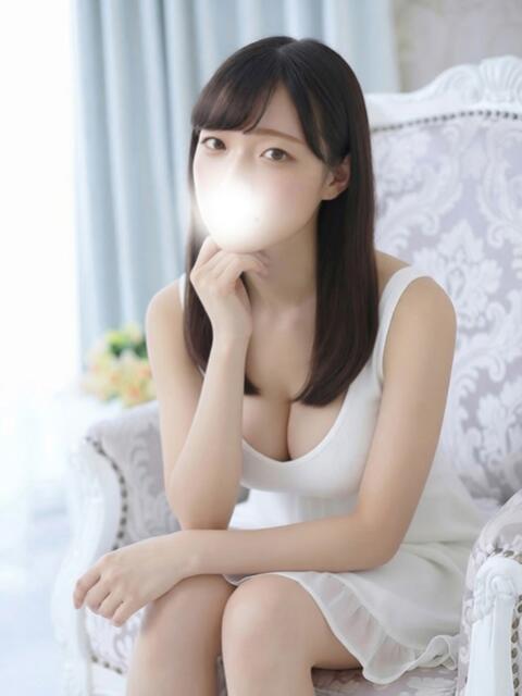 さとみ 若妻淫乱倶楽部 久喜店（人妻デリヘル）