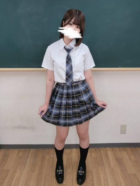 奈雪 ここみ アリス女学院 梅田校(ホテヘル)