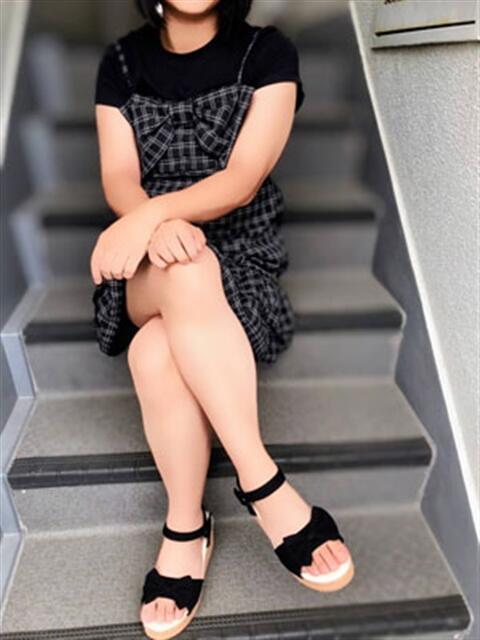 しおん ギン妻パラダイス 十三店（人妻系ホテヘル＆デリヘル）