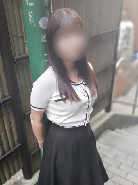 あおば かりんと赤坂（派遣型オナクラ）