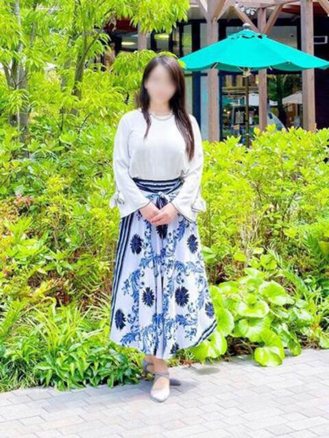 相沢 りりな こあくまな熟女たち 本厚木店(KOAKUMAグループ)(人妻・熟女デリヘル)