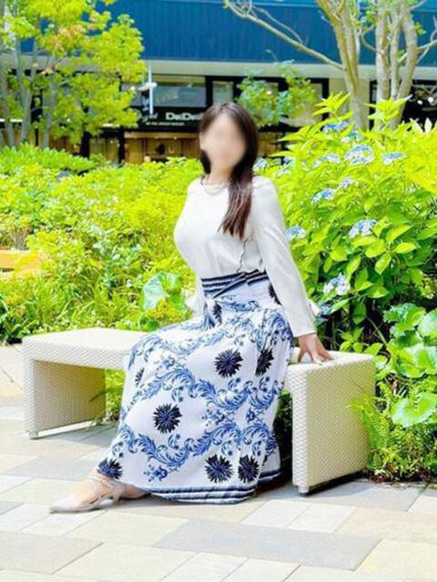 相沢 りりな こあくまな熟女たち 本厚木店(KOAKUMAグループ)(人妻・熟女デリヘル)