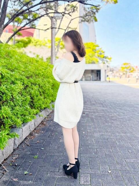 芹沢 りな こあくまな熟女たち小倉店（KOAKUMAグループ）（人妻・熟女デリヘル）