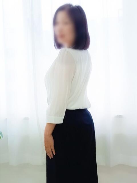 きえ 完熟ばなな新宿（熟女系待ち合せデリヘル）