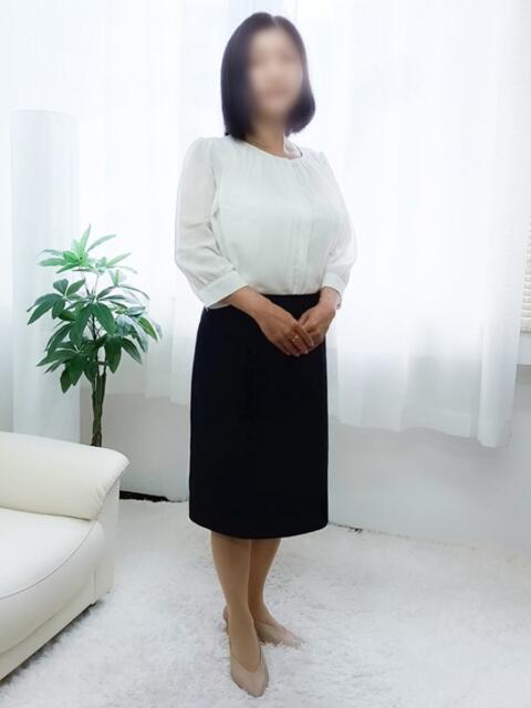 きえ 完熟ばなな新宿（熟女系待ち合せデリヘル）