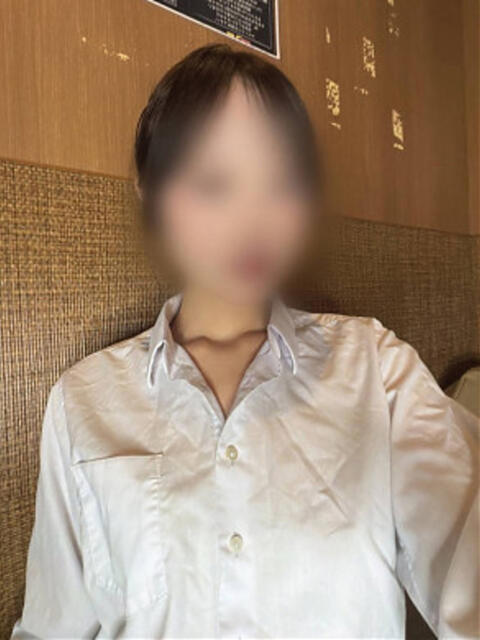 ねね 西川口ビデオdeはんど（店舗型ビデオBOX風手コキ店）