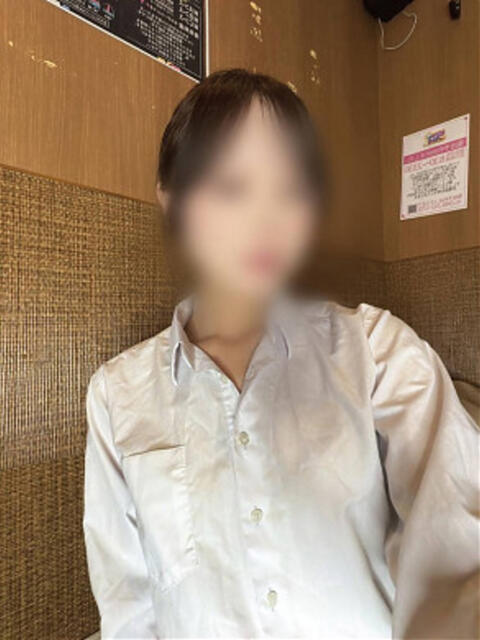 ねね 西川口ビデオdeはんど（店舗型ビデオBOX風手コキ店）