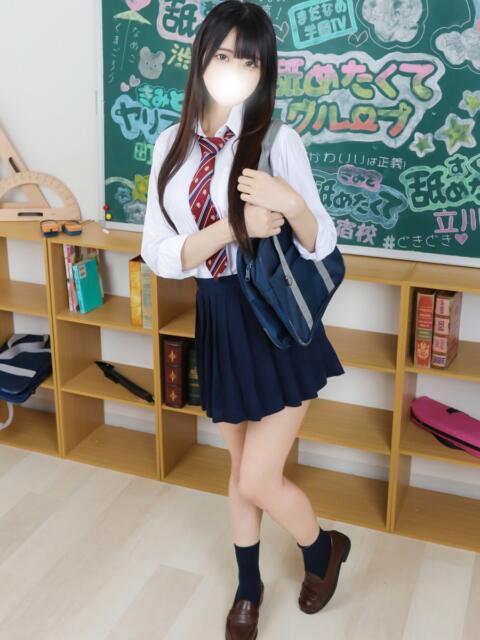 まこ 舐めたくてグループ～君とサプライズ学園～越谷校（デリヘル）