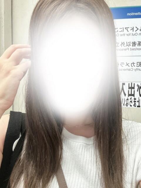 有里(ゆり) エリートな人妻たち新宿（人妻デリヘル）