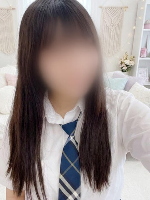 ふうあ☆未経験・黒髪・18才！ 愛ドル学園　☆制服着たまま部☆（ヘルス）