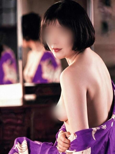 かなえ 新橋夜這右衛門娼店~夜這・即尺・痴漢・人妻~(デリヘル)