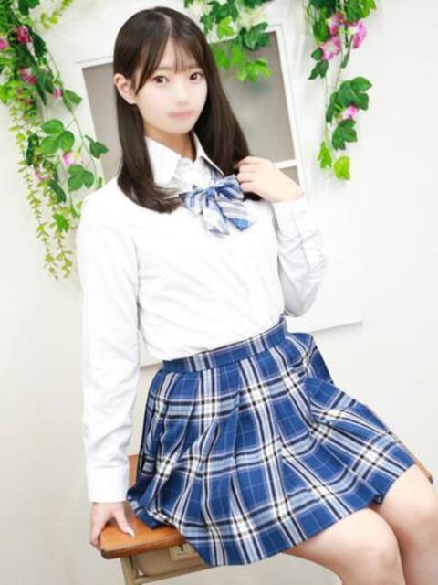秋山ももな 池袋パラダイス（ホテヘル＆デリヘル）