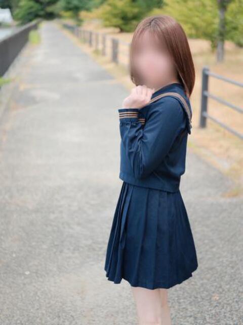 小島ゆうこ【新入生】 素人専門キラキラ学園（学園系デリヘル）