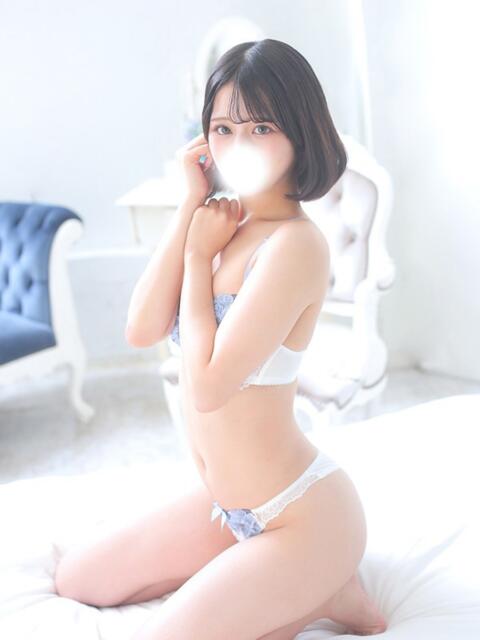 かや クラブ バレンタイン大阪(素人美女専門デリヘル)