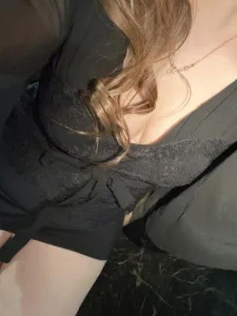 クルミ WRAITH（レイス）（セクキャバ）
