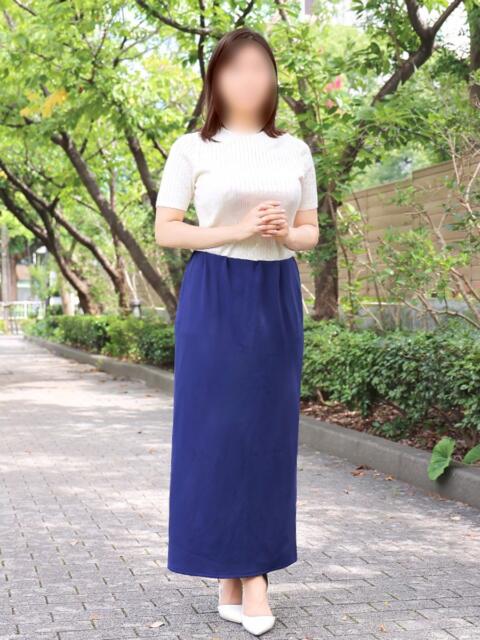 忍 東京人妻フォーシーズンズ（人妻・熟女待ち合わせデリヘル）