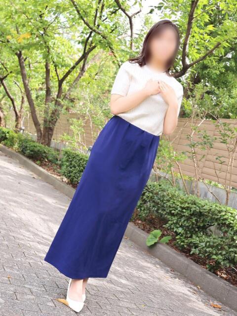 忍 東京人妻フォーシーズンズ（人妻・熟女待ち合わせデリヘル）
