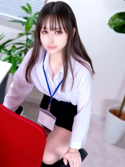 小川るい アソビザ女子社員 池袋支社（ホテヘル＆デリヘル）