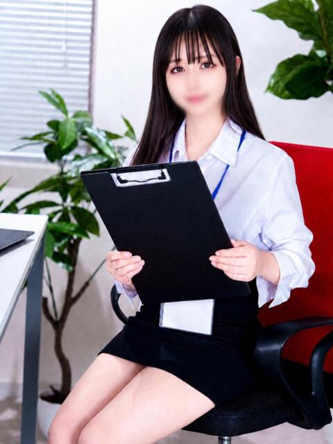 小川るい アソビザ女子社員 池袋支社（ホテヘル＆デリヘル）