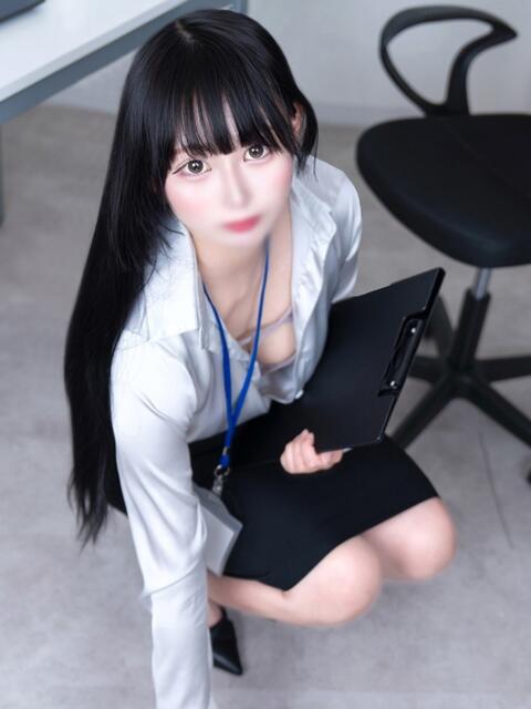 天音るる アソビザ女子社員 池袋支社(ホテヘル&デリヘル)