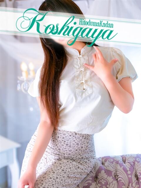優奈 モアグループ南越谷人妻花壇(人妻デリヘル)