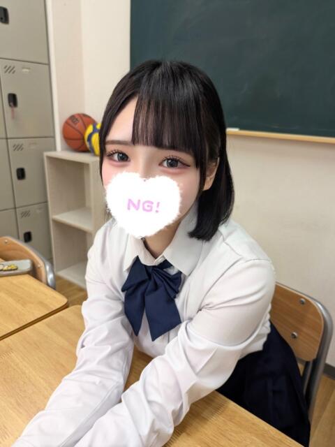 ゆゆ 学校帰りの妹に手コキしてもらった件 梅田（派遣型オナクラ（手コキ））