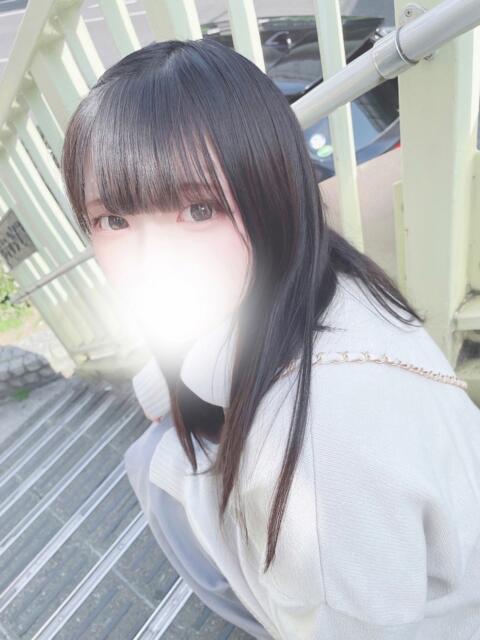 ゆいな 学校帰りの妹に手コキしてもらった件 梅田（派遣型オナクラ（手コキ））