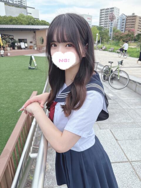 もえ 学校帰りの妹に手コキしてもらった件 梅田（派遣型オナクラ（手コキ））