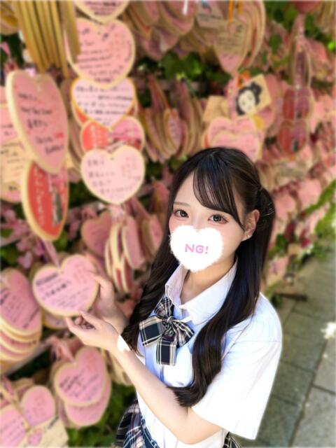 りり 学校帰りの妹に手コキしてもらった件 梅田（派遣型オナクラ（手コキ））