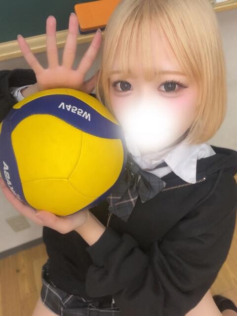 ひな 学校帰りの妹に手コキしてもらった件 梅田（派遣型オナクラ（手コキ））
