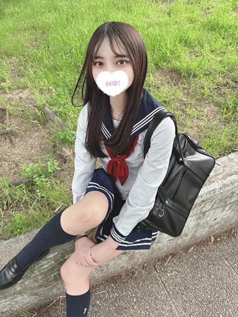 えま 学校帰りの妹に手コキしてもらった件 梅田(派遣型オナクラ(手コキ))